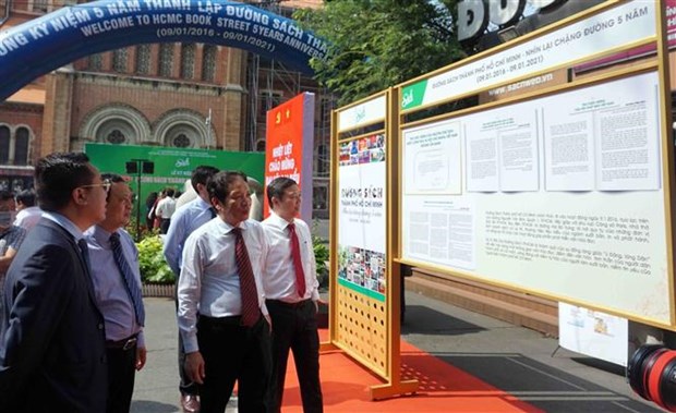 La rue des livres de Hô Chi Minh-Ville fête son 5e anniversaire